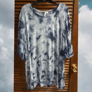 Plus size sports wear top